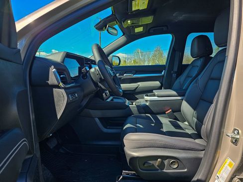 New 2026 GMC Terrain Elevation w/ Elevation Premium Package AWD/4WD image 12