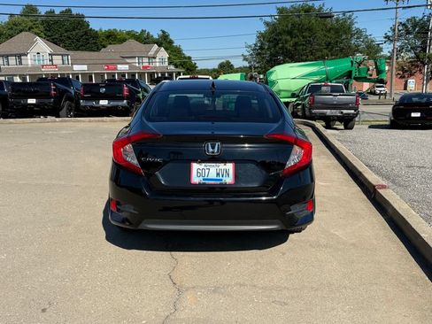 Used 2017 Honda Civic EX image 7