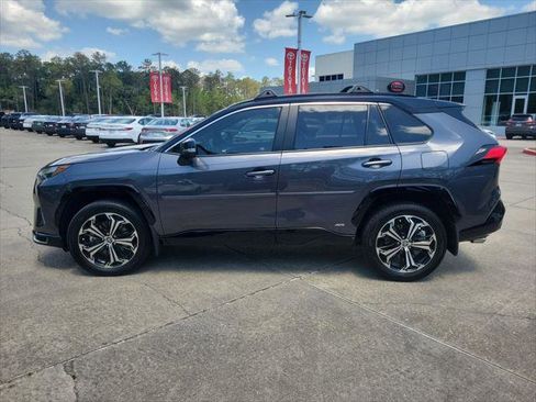 Certified 2025 Toyota RAV4 XSE AWD/4WD image 2