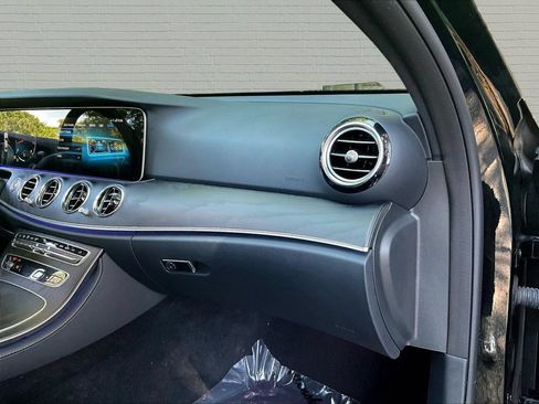 Used 2023 Mercedes-Benz E 350 4MATIC Sedan w/ Premium Package image 21