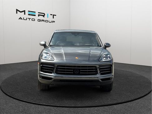 Used 2022 Porsche Cayenne AWD/4WD image 3