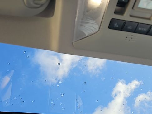 Used 2025 Toyota RAV4 Limited image 22