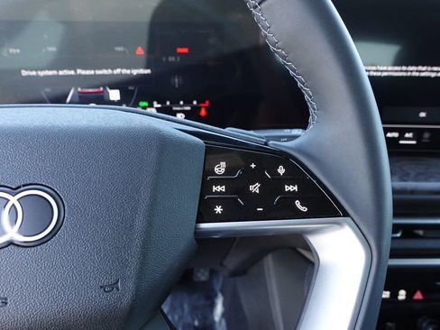 New 2025 Audi Q5 Prestige image 17