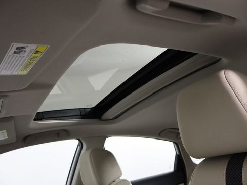 Used 2019 Honda Civic EX image 22