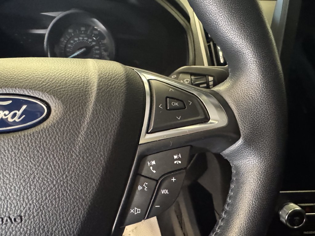 Used 2024 Ford Edge SEL w/ Sport Appearance Package AWD/4WD image 12