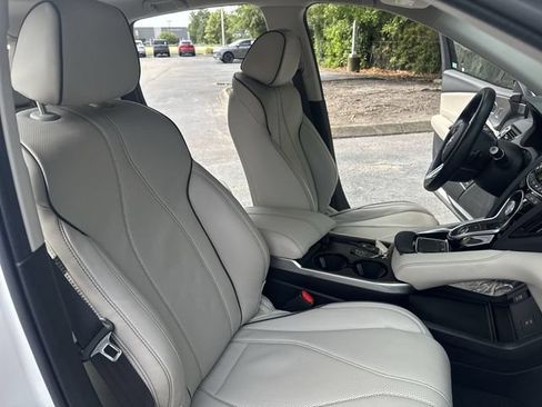 Used 2025 Acura RDX SH-AWD w/ Advance Package image 10