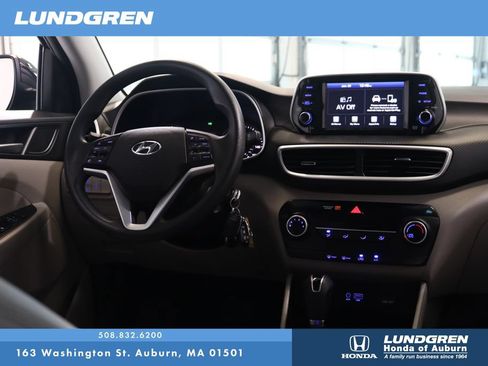 Used 2019 Hyundai Tucson SE AWD/4WD image 4