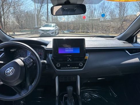 Used 2024 Toyota Corolla Cross AWD Hybrid image 22