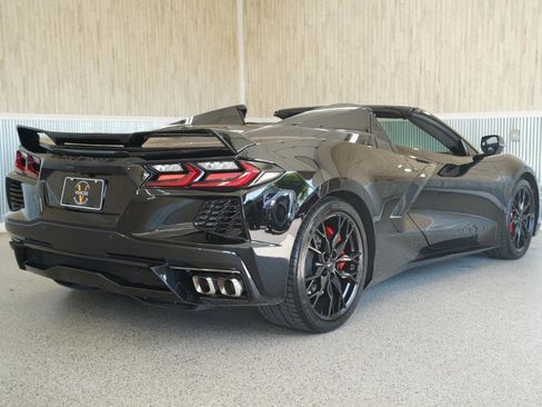 Used 2023 Chevrolet Corvette Stingray Premium Conv w/ Z51 Performance Package RWD image 20