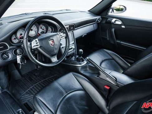 Used 2005 Porsche 911 Carrera S image 2