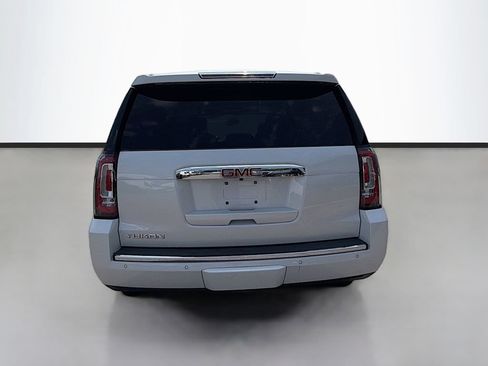 Used 2018 GMC Yukon Denali w/ Denali Ultimate Package AWD/4WD image 6