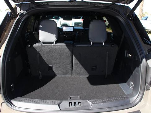 Certified 2026 Ford Explorer ST-Line w/ ST-Line Street Pack RWD image 24