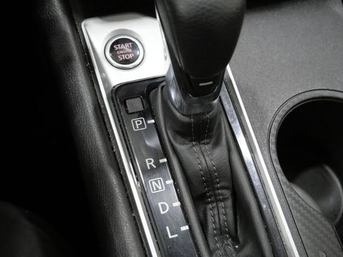 Used 2024 Nissan Altima 2.5 S FWD image 22