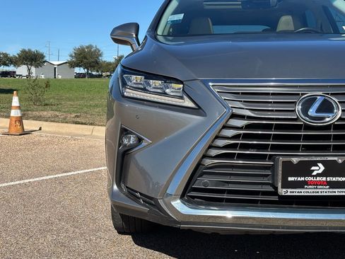 Used 2018 Lexus RX 450h AWD image 4