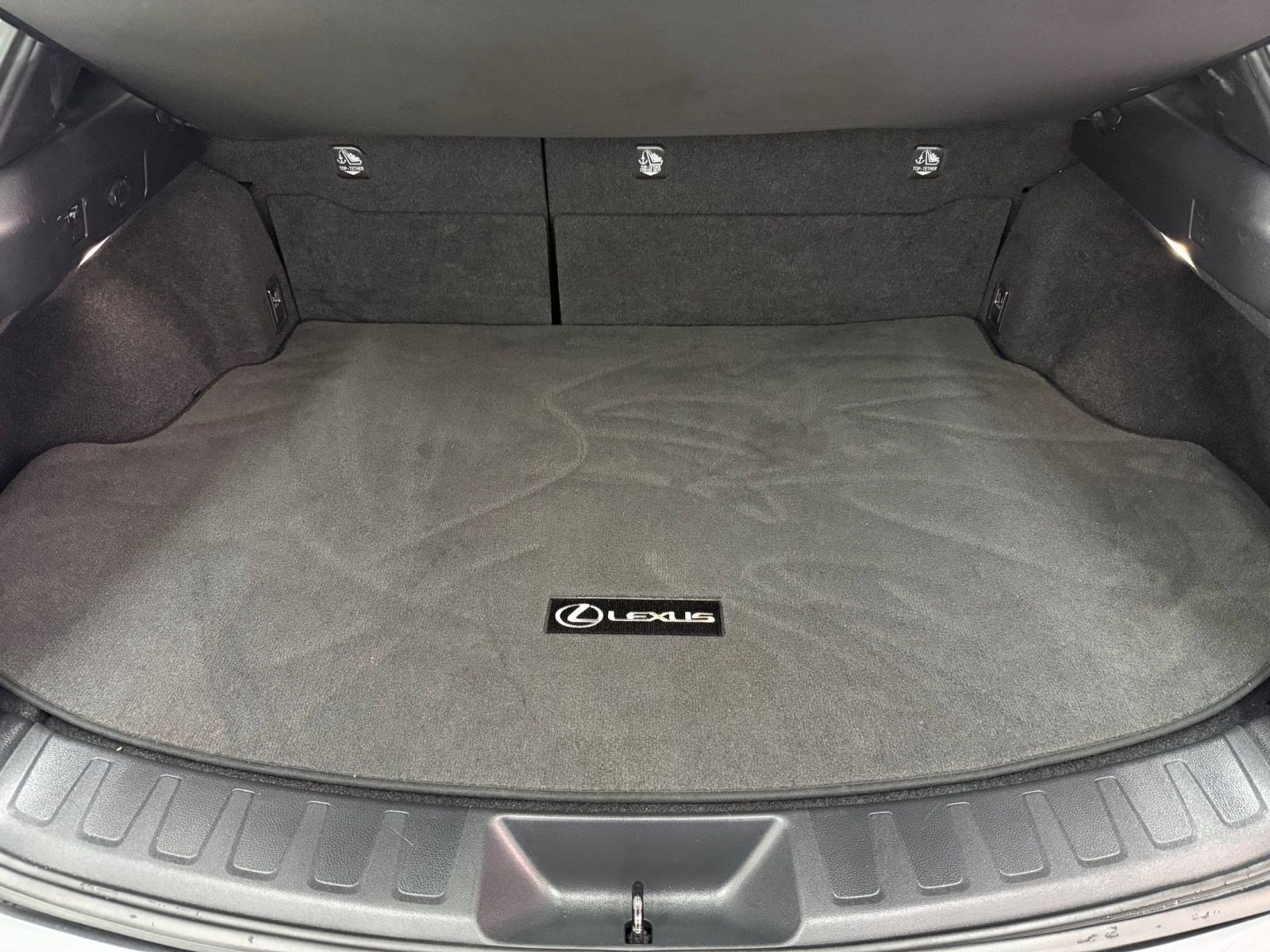 Used 2024 Lexus UX 250h F Sport FWD image 22