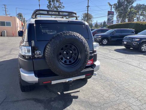 Used 2008 Toyota FJ Cruiser 4WD image 5