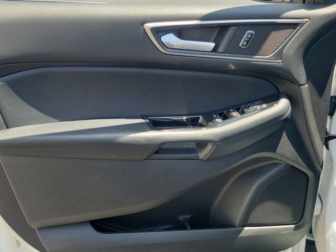 Used 2016 Ford Edge SEL w/ Equipment Group 201A FWD image 22