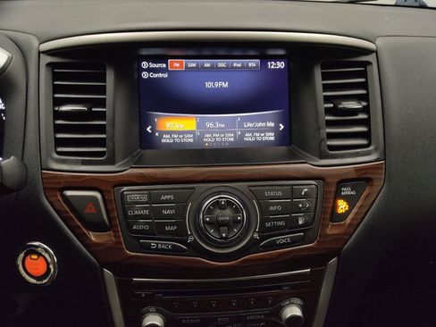 Used 2020 Nissan Pathfinder Platinum AWD/4WD image 25
