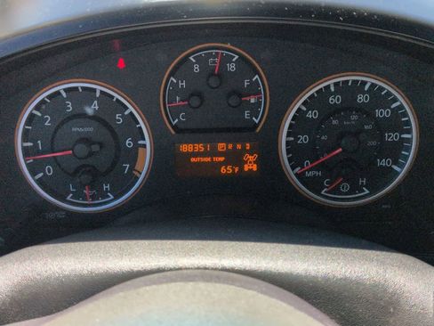 Used 2010 Nissan Titan SE w/ SE Value Truck Pkg AWD/4WD image 29
