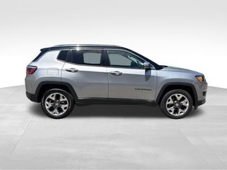 Used 2018 Jeep Compass Limited w/ Navigation Group AWD/4WD video 2