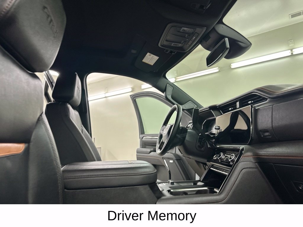 Used 2025 GMC Sierra 2500 AT4 AWD/4WD image 24