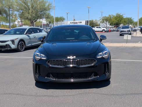Used 2023 Kia Stinger GT-Line w/ Sun & Sound Package RWD image 8