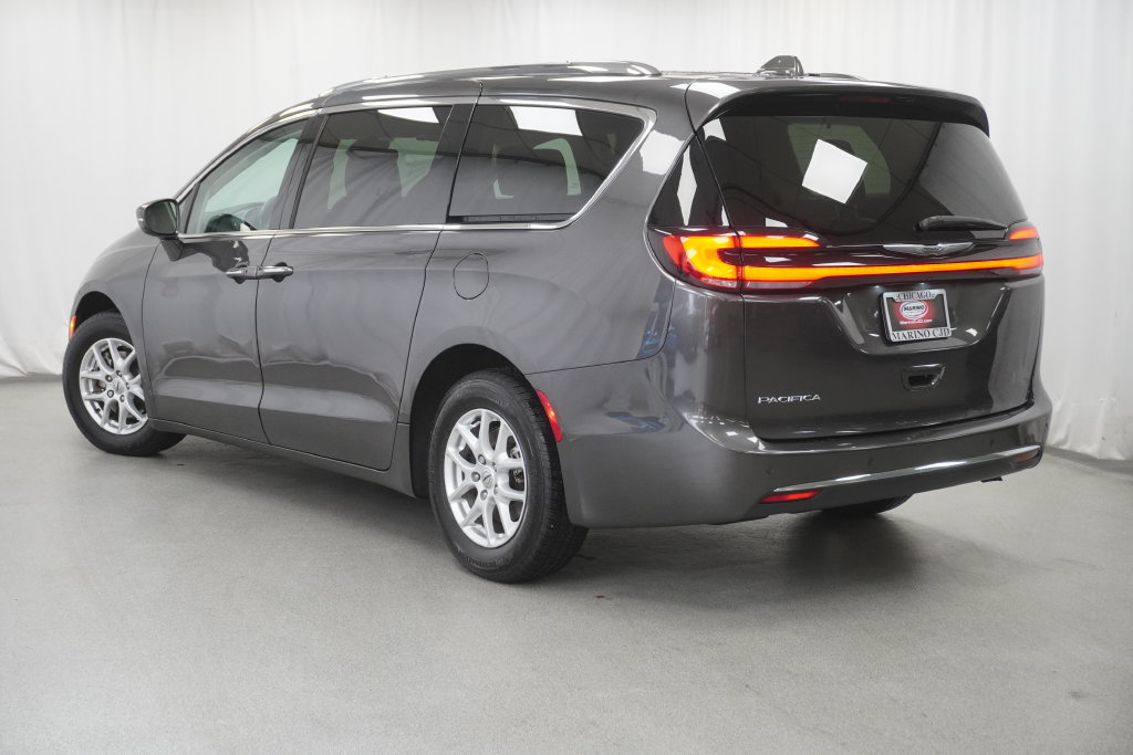 Certified 2021 Chrysler Pacifica Touring-L FWD image 28