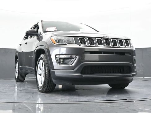 Used 2021 Jeep Compass Latitude image 58