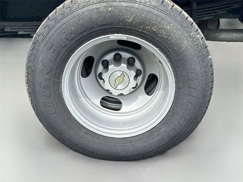 New 2024 Chevrolet Express 3500 w/ Power Convenience Package image 16