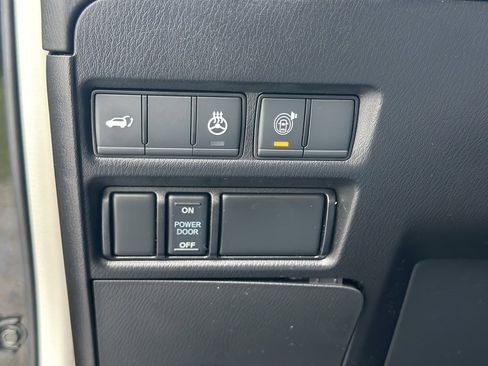 Used 2023 Nissan Armada Platinum image 35