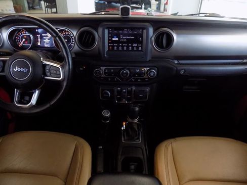 Used 2020 Jeep Gladiator Sport w/ Quick Order Package 24S AWD/4WD image 13