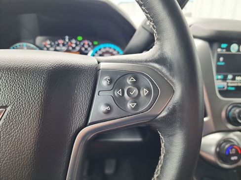 Used 2020 Chevrolet Suburban Premier w/ Premier Plus Edition image 24