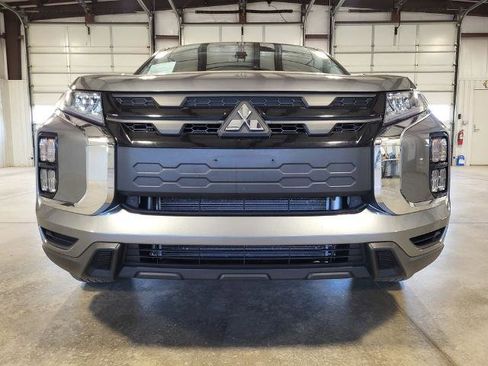 Used 2025 Mitsubishi Outlander Sport AWD image 8