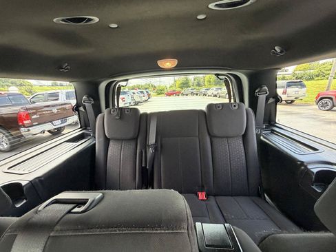 Used 2017 Ford Expedition XLT AWD/4WD image 10