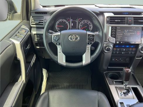 Used 2023 Toyota 4Runner Limited RWD image 12