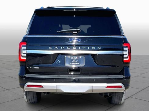 Certified 2023 Ford Expedition Platinum image 4