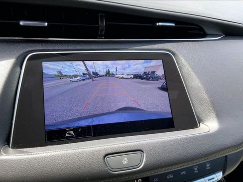 Used 2023 Cadillac XT4 Premium Luxury AWD/4WD image 21