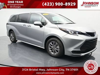 Used 2024 Toyota Sienna LE