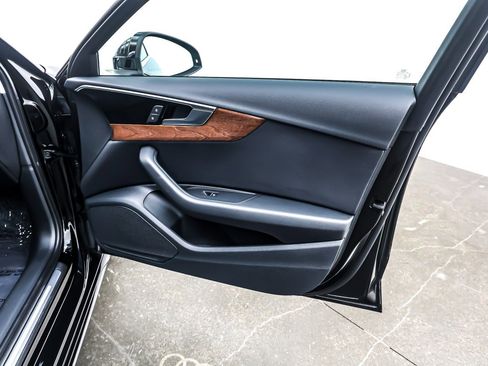 Used 2023 Audi A4 2.0T Premium w/ Convenience Package image 25