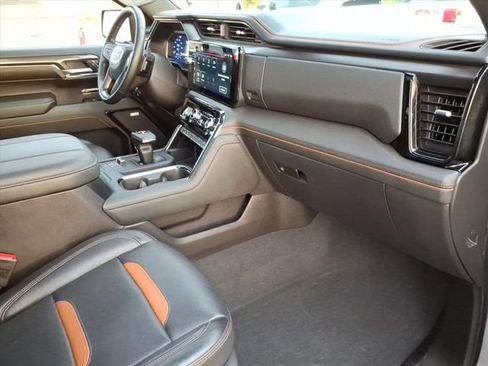 Used 2024 GMC Sierra 1500 AT4 w/ Technology Package image 28