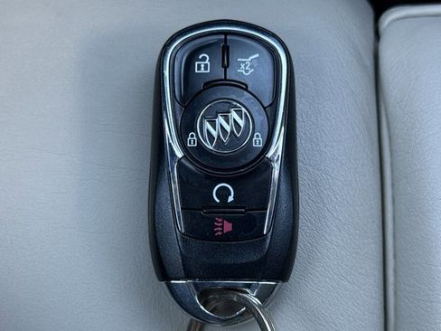 Used 2016 Buick Envision Premium w/ Driver Confidence Package image 29