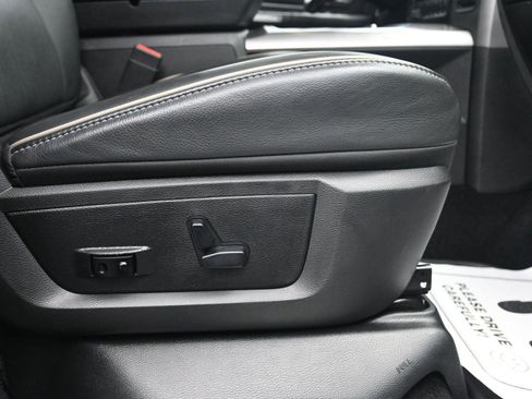 Used 2017 RAM 2500 Limited image 9