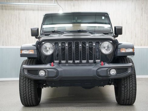 Used 2022 Jeep Gladiator Rubicon image 2