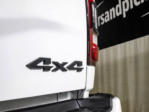 Used 2021 RAM 2500 Big Horn w/ Level 2 Equipment Group AWD/4WD image 44