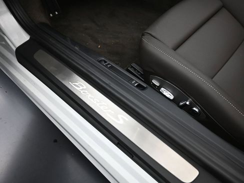 Certified 2025 Porsche 718 Boxster S image 25