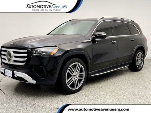 Used 2024 Mercedes-Benz GLS 450 4MATIC image 1