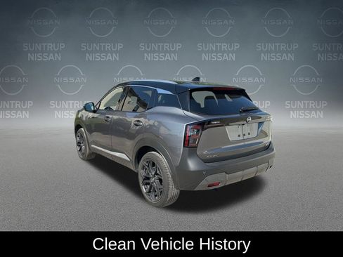 Used 2025 Nissan Kicks SR w/ SR Premium Package AWD/4WD image 4