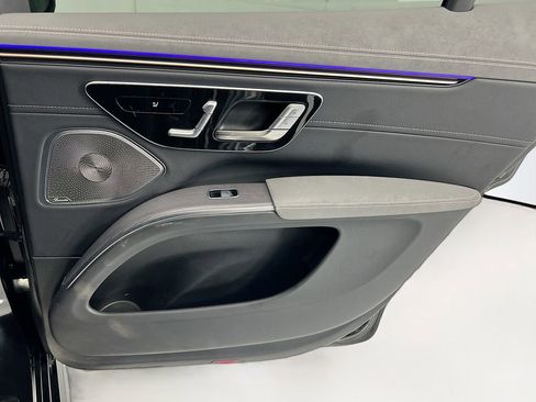 Used 2023 Mercedes-Benz EQS 580 4MATIC SUV image 27