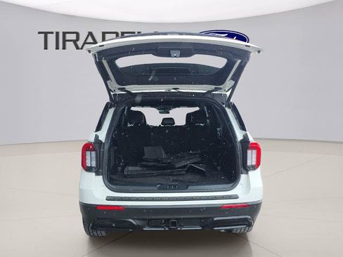 Certified 2025 Ford Explorer ST-Line w/ ST-Line Street Pack image 11