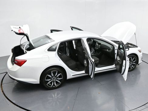 Used 2024 Chevrolet Malibu RS image 38